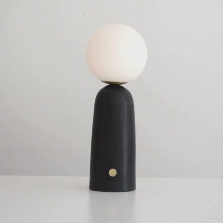 candeeiro regulavel de interior armona preto com difusor de luz